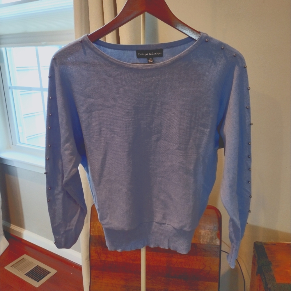 Sweater with detail